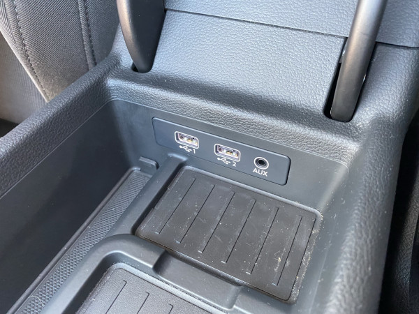 Nachrüstung USB Port und Aktivierung von Carplay und Android Auto für ihren Audi